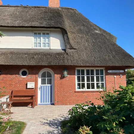 Gurdai Holiday home